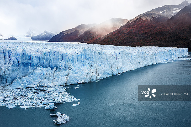 佩里托莫雷诺冰川图片素材