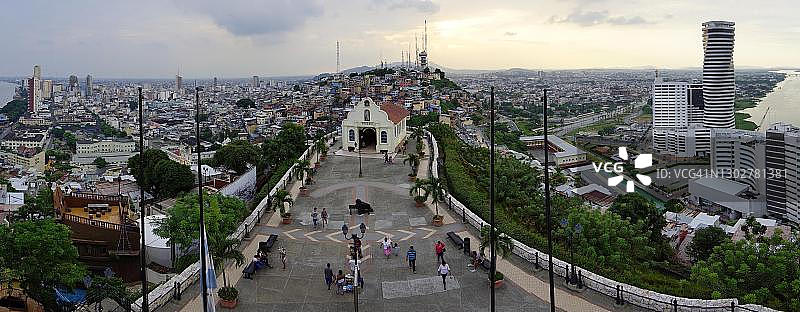 圣安娜山教堂，瓜亚基尔瓜亚斯省，厄瓜多尔图片素材