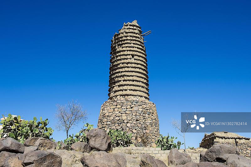 沙特阿拉伯艾卜哈附近的传统村庄图片素材