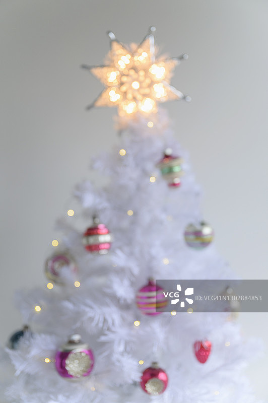 白色圣诞树图片素材