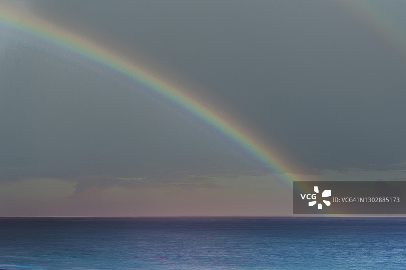 大西洋上的彩虹图片素材