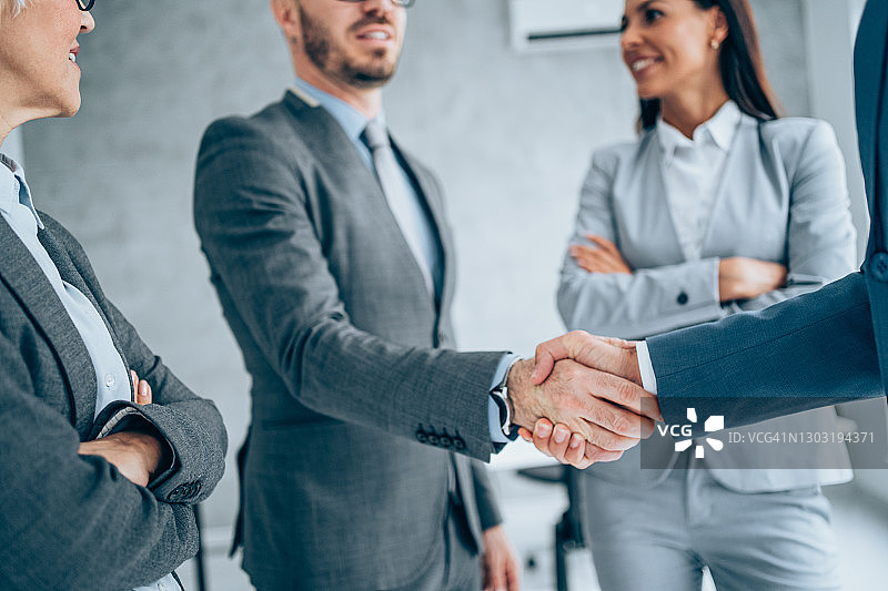 成功的合作图片素材