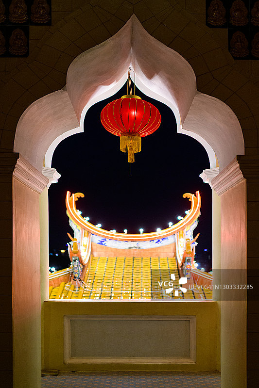 极乐寺的窗户和灯笼图片素材