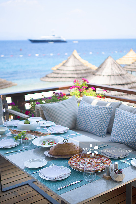 海边餐桌图片素材