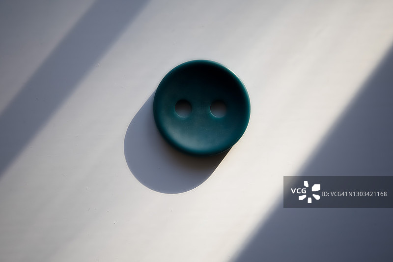 阴影中的圆形图片素材