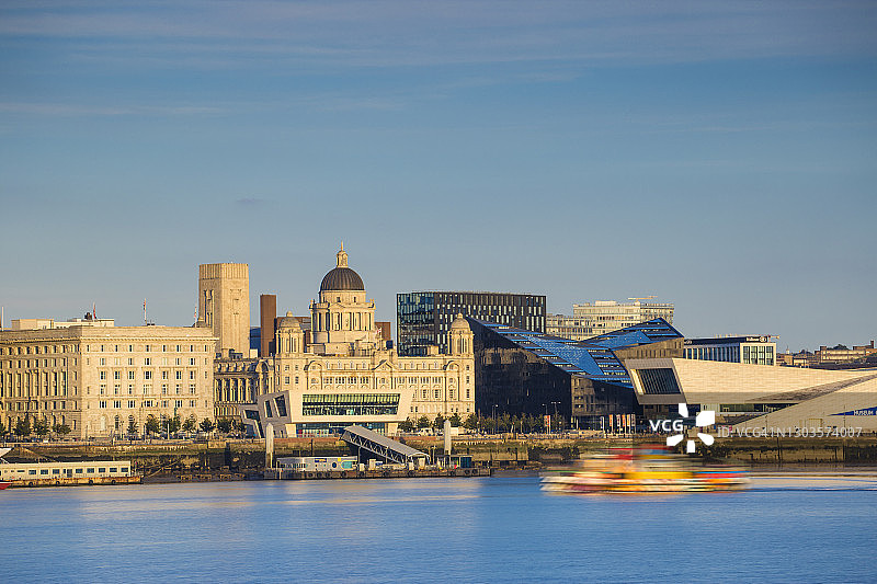 英国英格兰默西塞德郡利物浦天际线风光图片素材