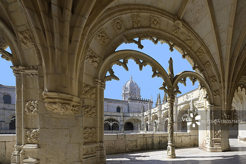 葡萄牙里斯本热罗尼姆斯修道院的曼努埃尔风格装饰图片素材