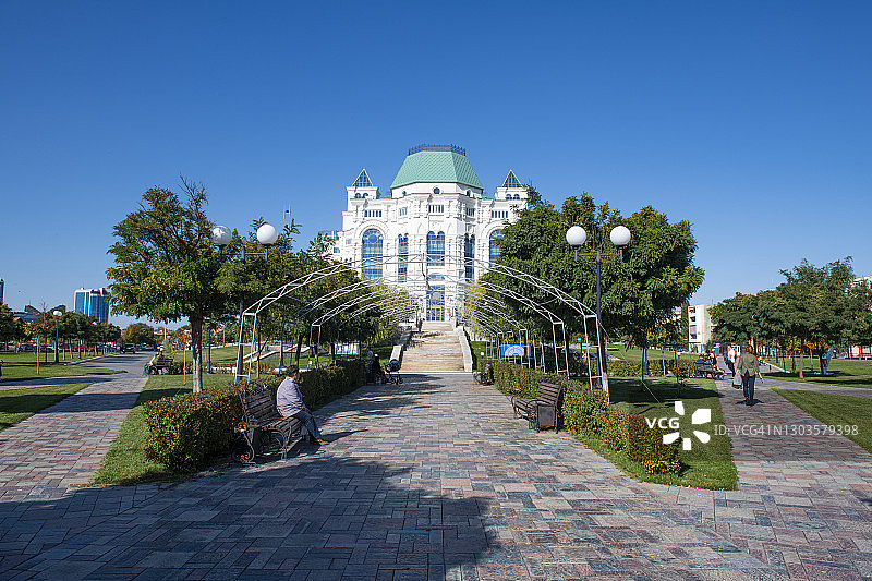 阿斯特拉罕歌剧和芭蕾舞剧院，俄罗斯阿斯特拉罕州图片素材