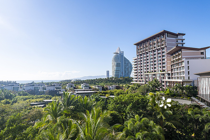 中国海南三亚海棠湾的高层酒店图片素材