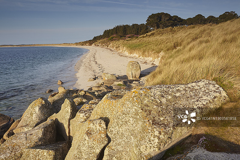 锡利群岛特雷斯科岛上 Pentle 海湾的壮丽沙滩图片素材