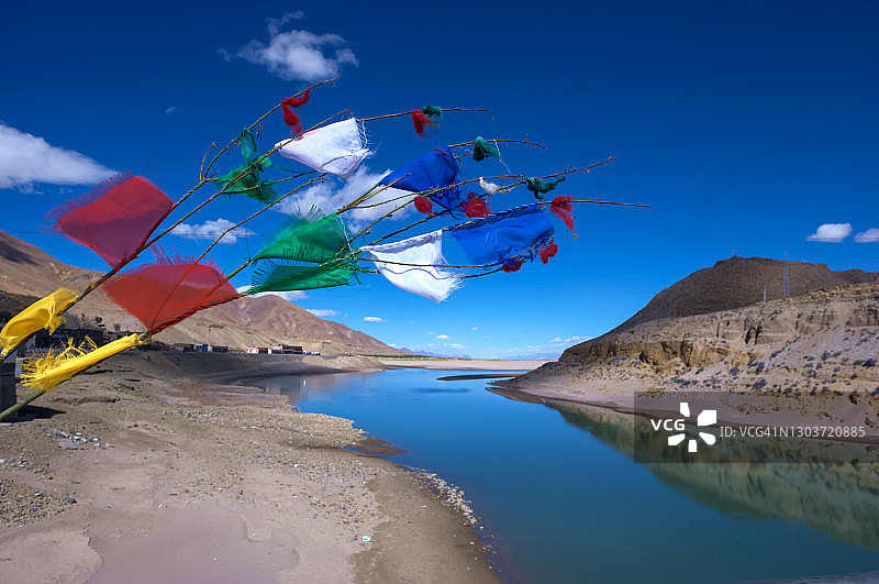 中国西藏自治区高原乡村风光图片素材