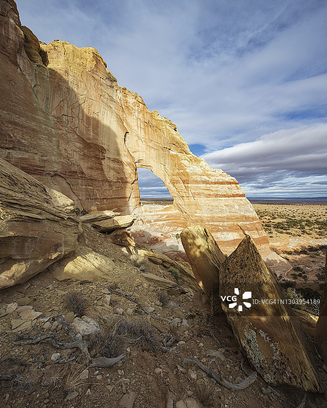 白色梅萨拱门图片素材