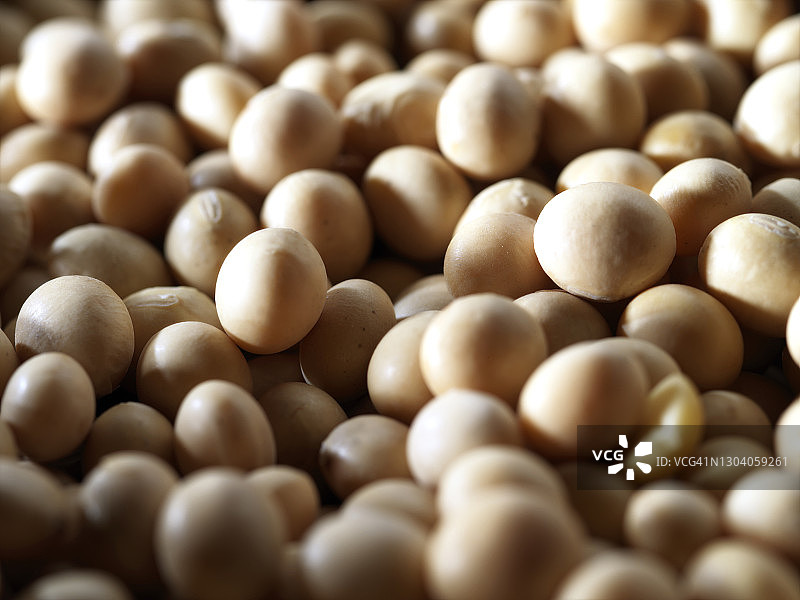 木箱里的豆类图片素材