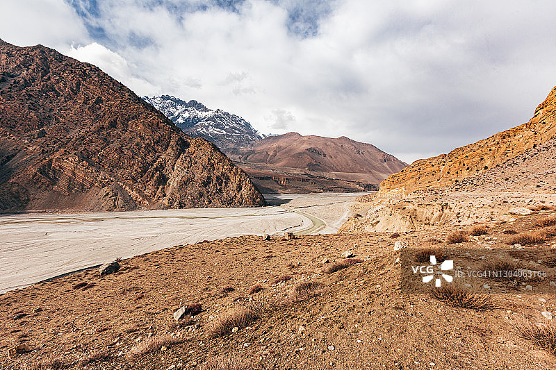 通往木斯塘的路图片素材