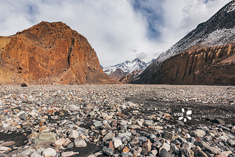 通往木斯塘的路图片素材