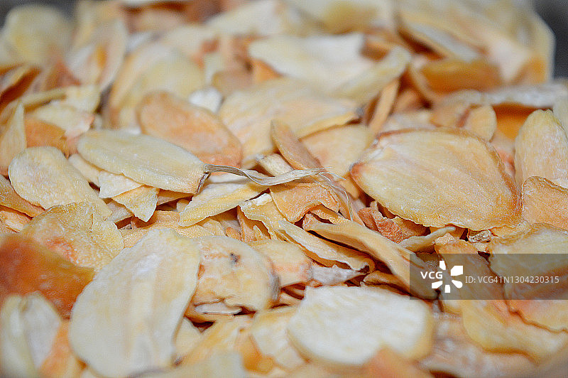 烤蒜片特写图片素材