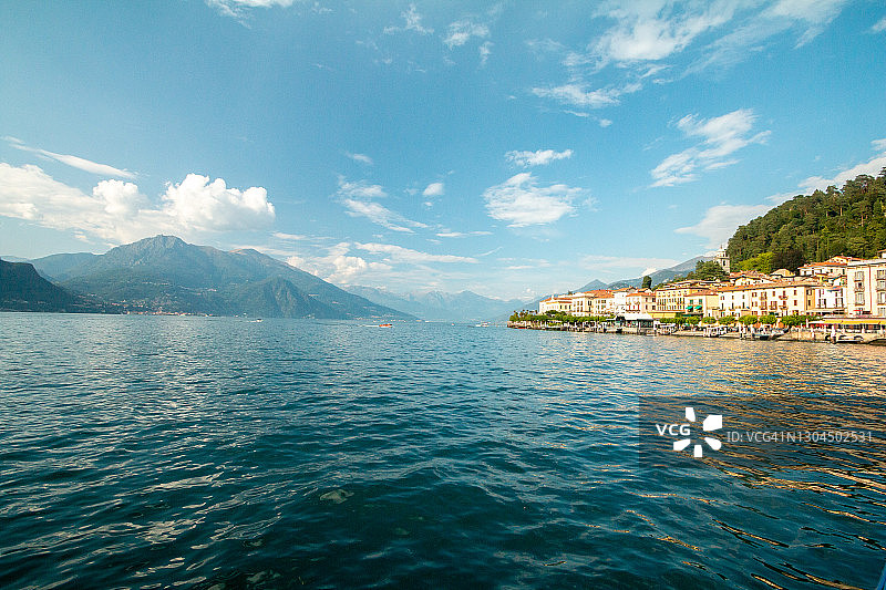 意大利伦巴第科莫湖上的贝拉吉奥图片素材