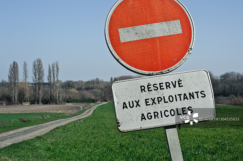 指示农民专用道路的道路标志（法国）图片素材