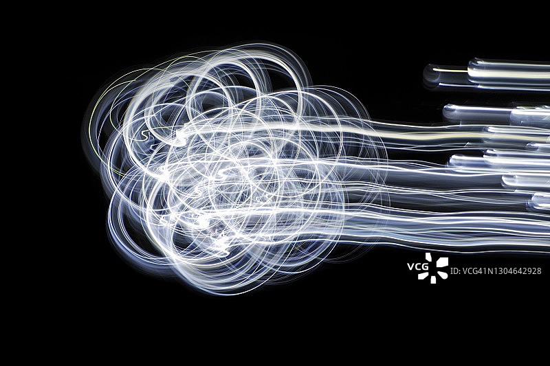 明亮的白色光轨图片素材