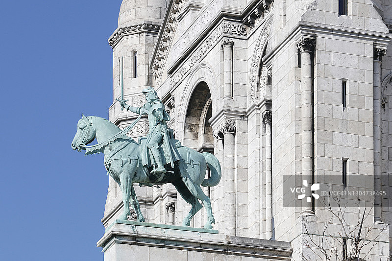 巴黎圣心大教堂立面的雕像图片素材