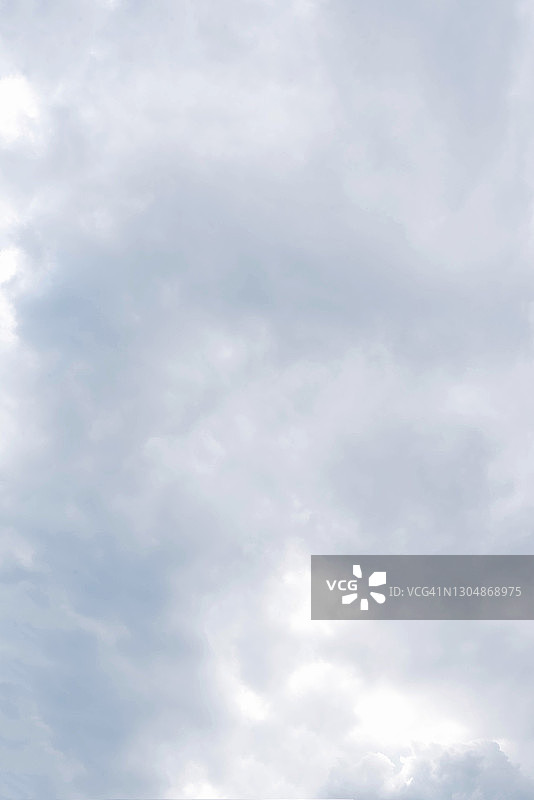 灰色云层密布的天空图片素材