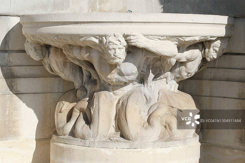 蒙马特纪念喷泉，巴黎图片素材