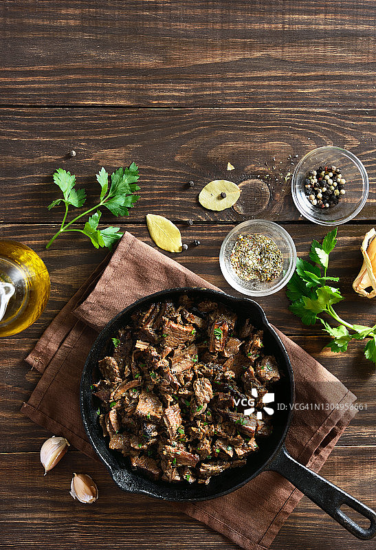 慢炖手撕牛肉图片素材