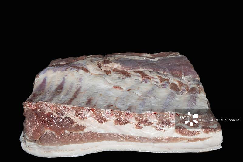 带肋条的新鲜猪腩肉，德国图片素材