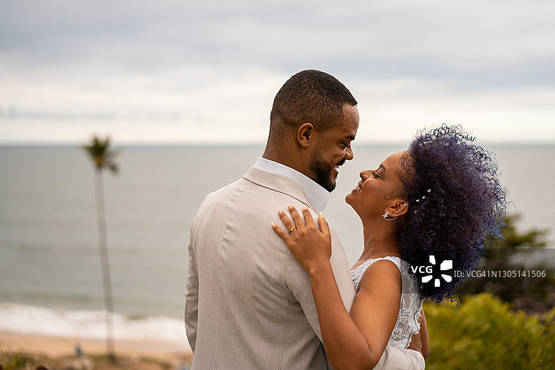 创意字母DH标志图片素材