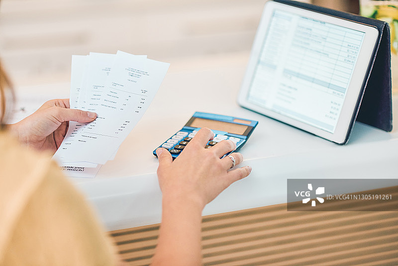 真相时刻图片素材