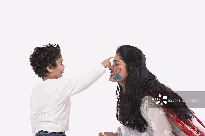胡里节：印度母子合影图片素材