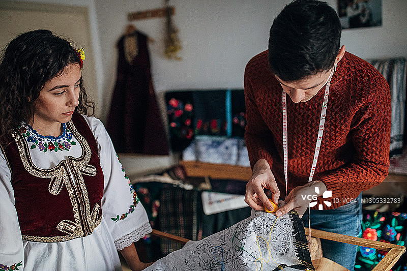 裁缝和女顾客图片素材