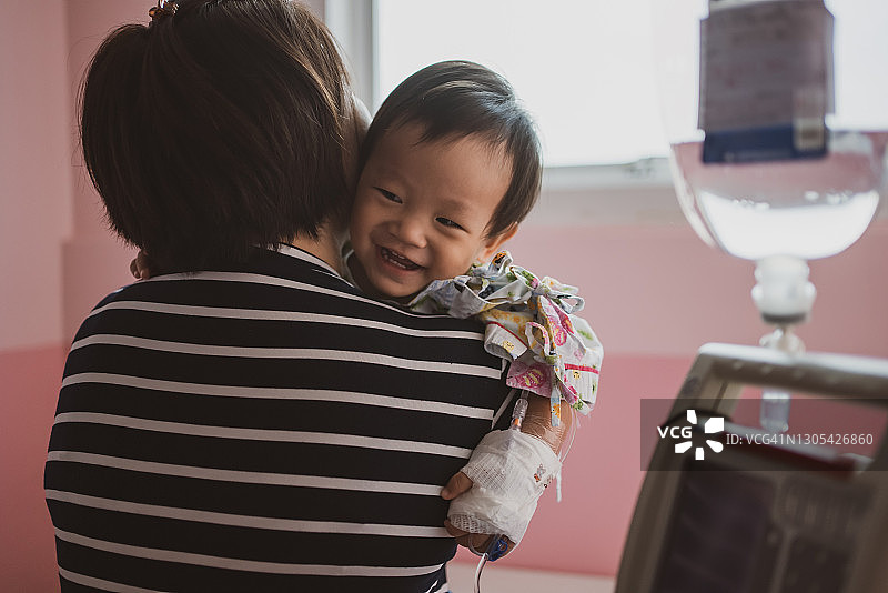 东南亚及东亚：医院里的病人图片素材