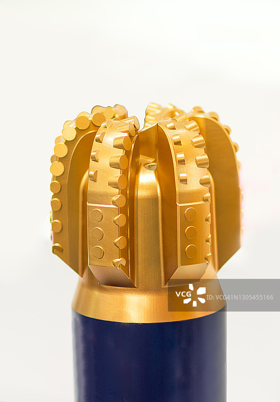 用于页岩油地层的钻机上的金刚石钻头图片素材