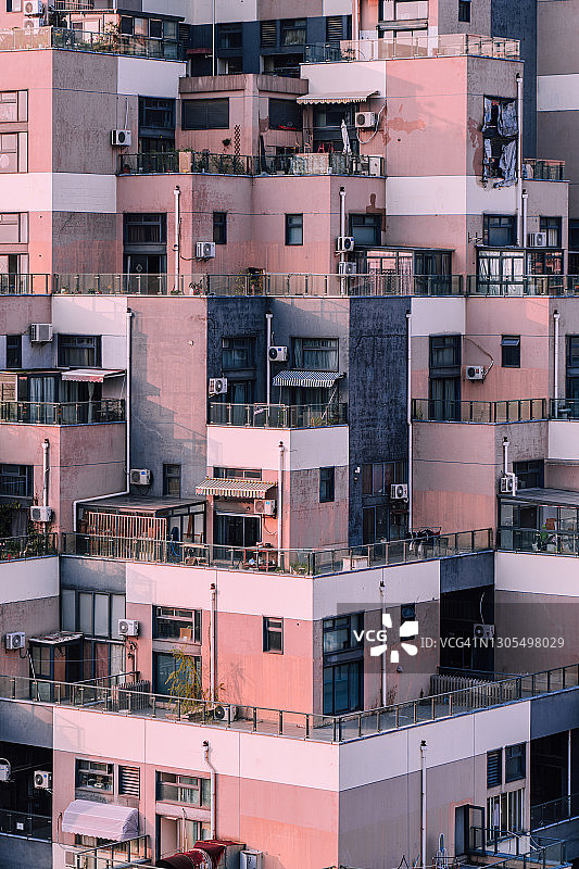 金字塔形住宅楼图片素材