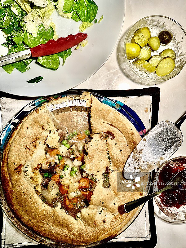 牛肉馅饼晚餐图片素材