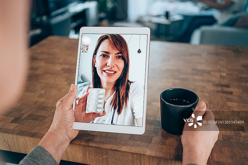 与她的医生在线咨询图片素材