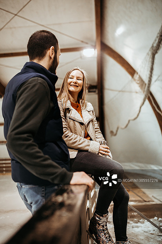 冰上浪漫约会图片素材