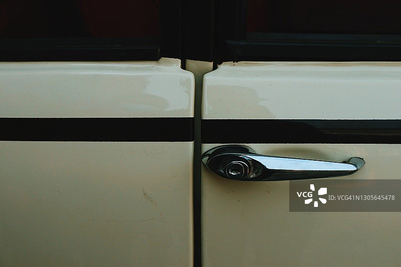 老式汽车车门特写图片素材