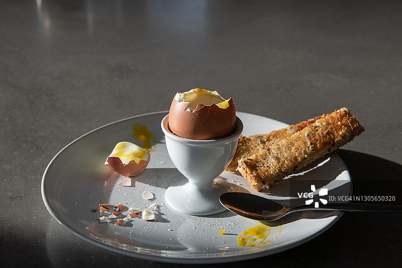 溏心煮鸡蛋图片素材