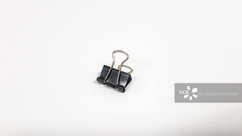 黑色回形针特写图片素材