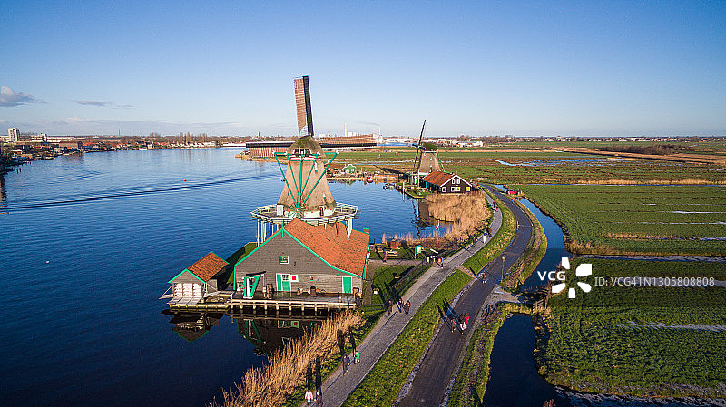 荷兰北荷兰省桑斯安斯风车图片素材