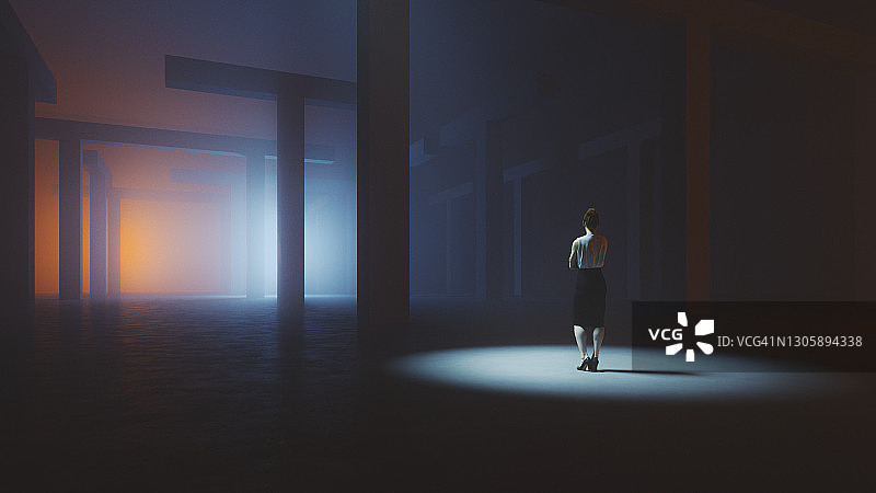 女商人迷失在黑暗的混凝土迷宫中图片素材