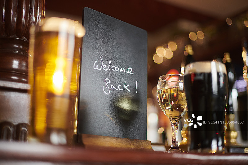 酒吧台面空白标牌图片素材
