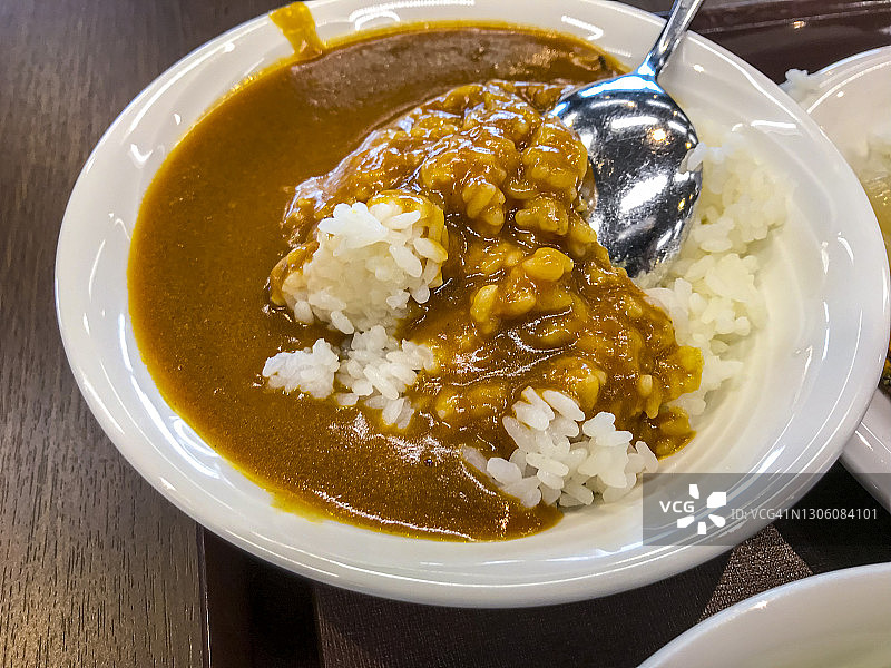 横滨港未来自助餐厅的日式咖喱饭图片素材