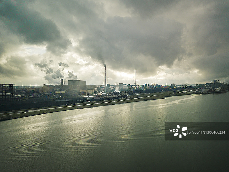 法国敦刻尔克港口鸟瞰（2021年2月4日）图片素材