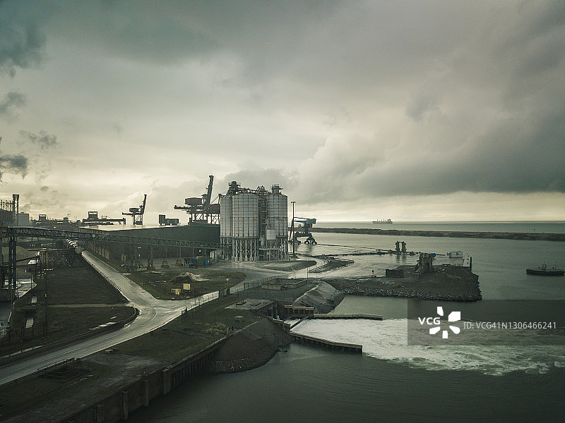 法国敦刻尔克港口鸟瞰（2021年2月4日）图片素材