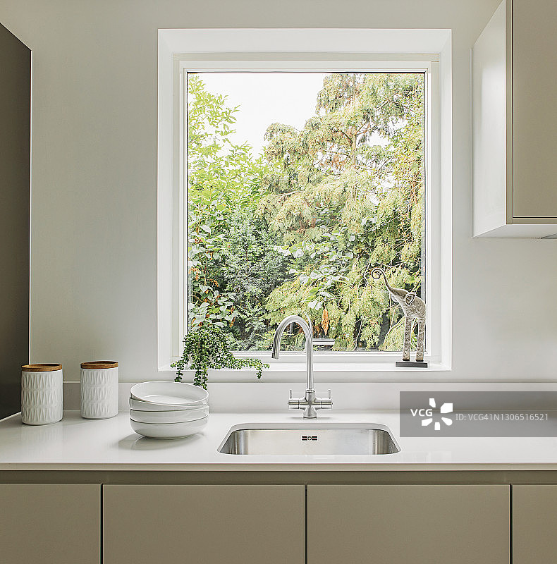 自然景观厨房水槽图片素材
