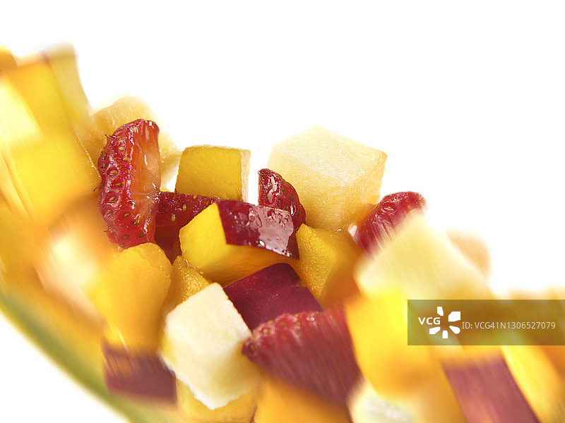 瓜片上的水果块图片素材