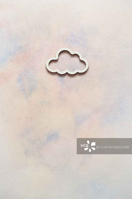 水彩背景上的云朵形状图片素材